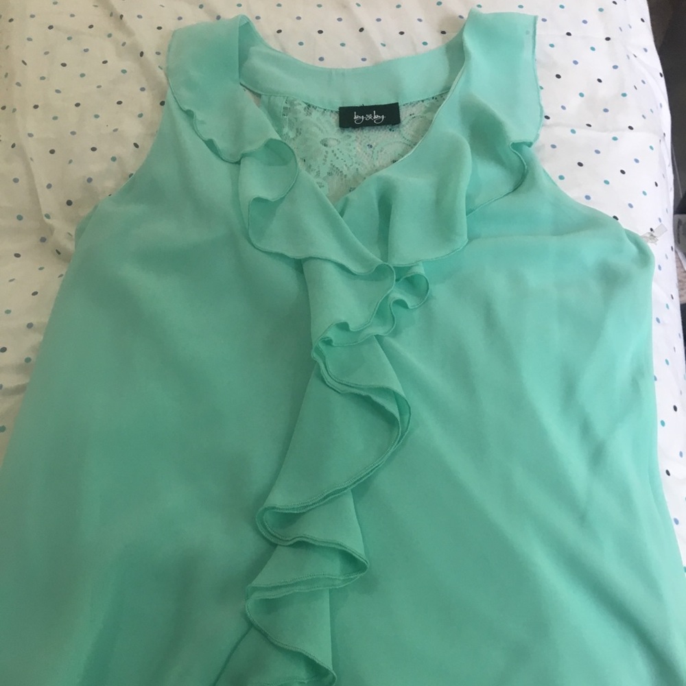 Sleeveless blouse